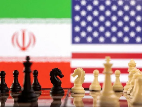 حمله کیهان به مذاکرات: افق روشن نیست / کشور را معطل نکنید