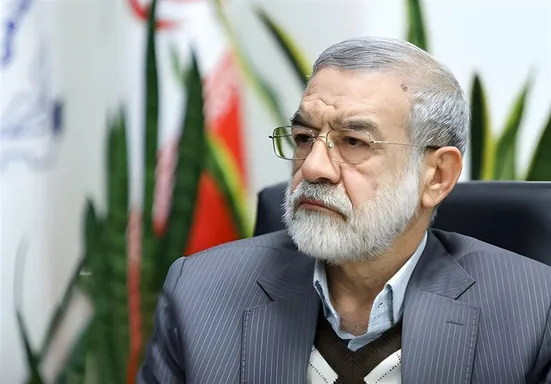 تهدید علنی رئیس&zwnj;جمهور توسط نماینده پایداری: پزشکیان اگر ظریف را برکنار نکند، از ریاست جمهوری خلع می&zwnj;شود!