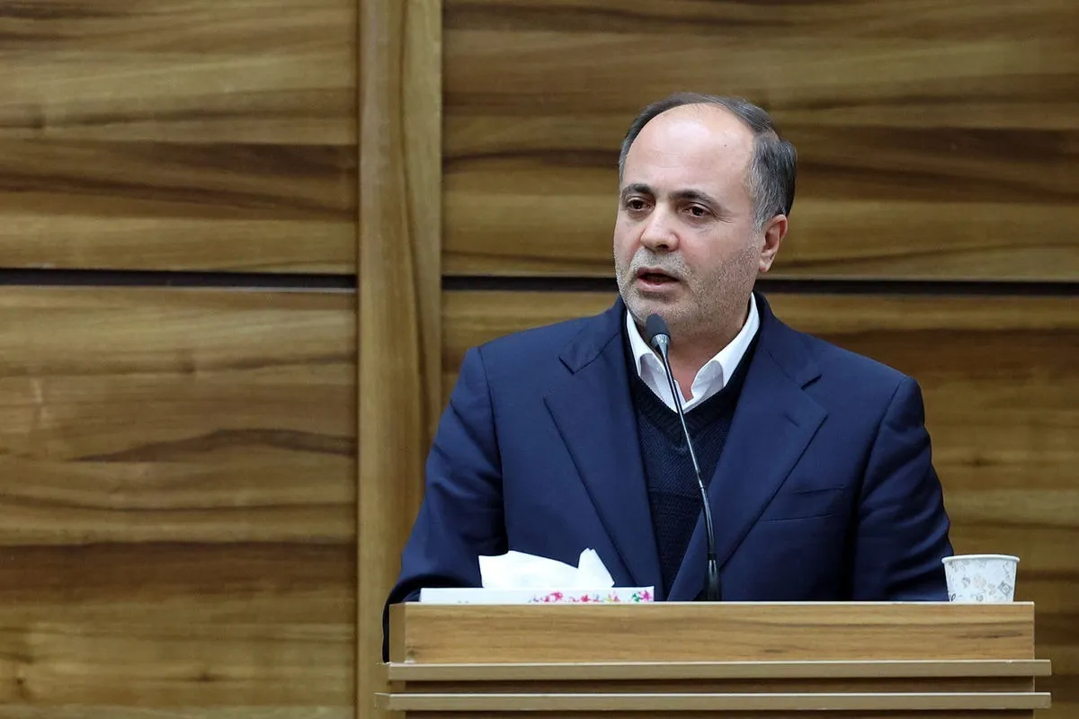 ایجاد فضای رقابتی سالم، شفاف و عادلانه‌ای برای همه فعالان اقتصادی با اجرای سیاست ارز تک‌نرخی