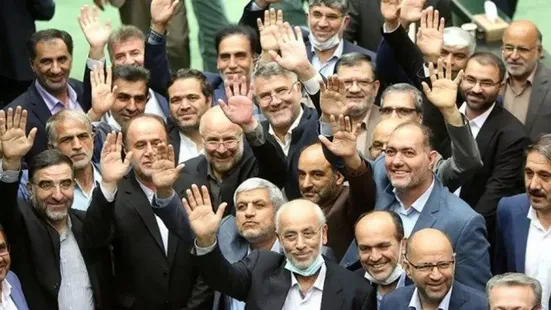 مجلس یازدهم ۶.۵ همت بودجه گرفت / نمایندگان انقلابی با عملکرد غیرشفاف با سفره&zwnj;ی مردم چه کردند؟