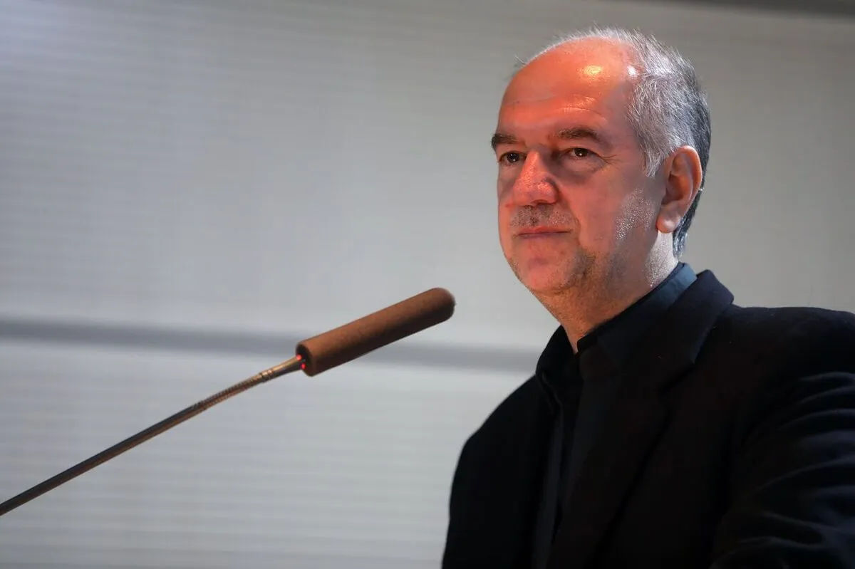 ارتباط با ما کشورها از طریق دستگاه دیپلماسی است / اما قطعا رفتارهای صداوسیما تاثیر دارد و ان‌شاءالله که اصلاح شود