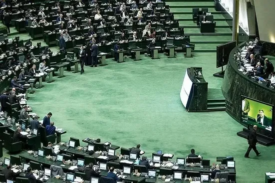 مجلس با تصویب قوانین جدید، با تندروهای آمریکا مقابله&zwnj;به&zwnj;مثل کند
