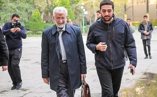 جلیلی باز هم زیر بار مناظره با بیژن زنگنه نرفت و حرف&zwnj;های عمق راهبردی زد: من پشتوانه مردمی و 14 میلیون رأی دارم!