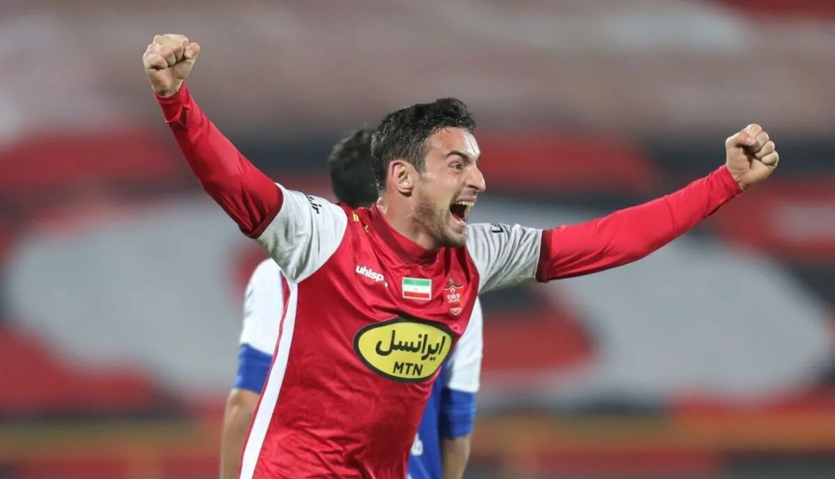 گولسیانی در پرسپولیس ماندنی شد