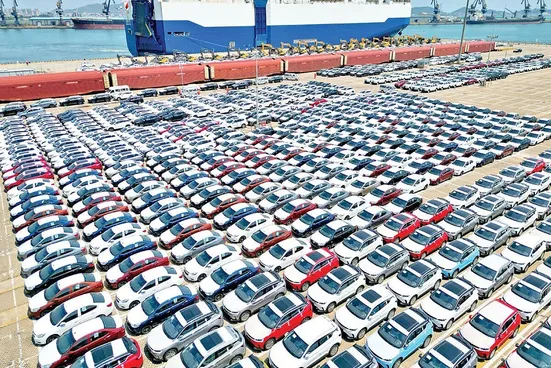 خبر تعرفه ۱۰۰ درصدی واردات خودرو تکذیب شد