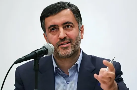 ملت ایران باید قدر جمهوری اسلامی را بداند