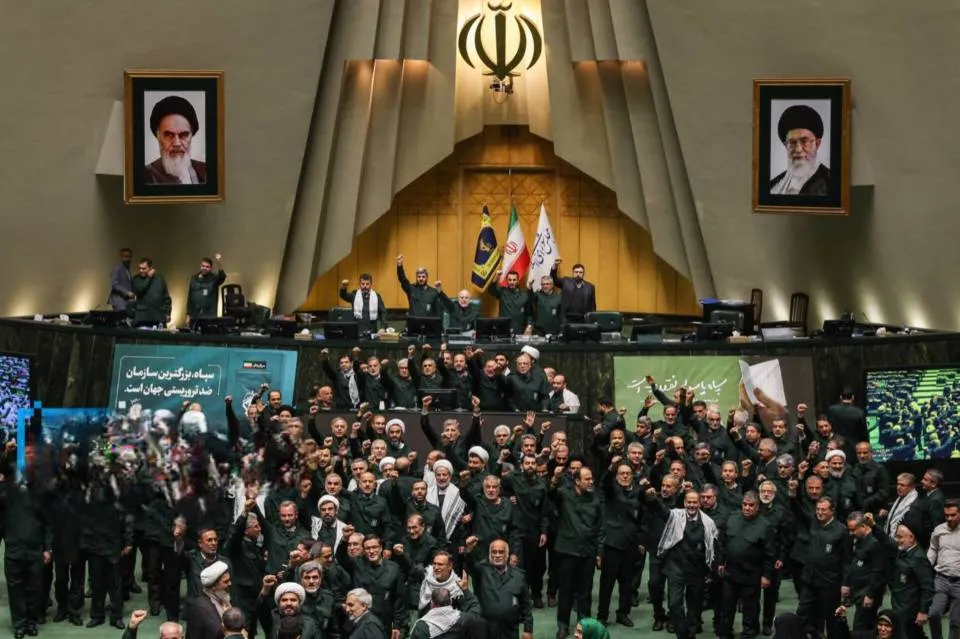 ملت ایران خون پاک رهبر انقلاب را سرمایه‌ای برای پیشرفت خواهد کرد