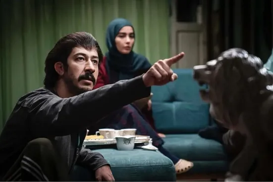 فراستی: یکی از نقاط ضعف سریال پایتخت، نمایش غیرقابل توجیه و توهین&zwnj;آمیز برخی از شخصیت&zwnj;هاست