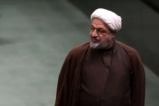 رسایی هر کاری برای دیده شدن می&zwnj;کند، حتی خلاف نظر رهبری!