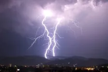 حوادث جوی طی هفته گذشته ۷۴ مصدوم و فوتی بر جای گذاشت (۱۳ اردیبهشت ۱۴۰۴)