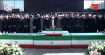 اقامه نماز بر پیکر رهبر شهید انقلاب در مصلای امام خمینی (ره)