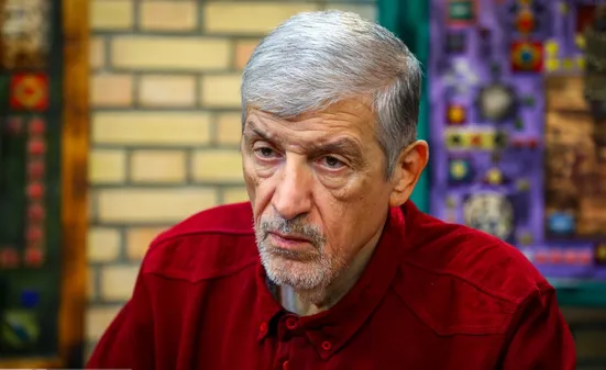 خانم بی&zwnj;حجاب در تشییع شهدا کاری کرد که من شرمنده شدم
