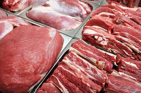 قیمت گوشت در بازار واقعی نیست/واردات دام زنده به منظور افزایش عرضه گوشت قرمز