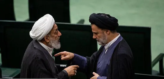 عده&zwnj;ای می&zwnj;خواهند مجلس را مقابل شورای عالی امنیت ملی قرار دهند؛ مخاطبانِ نبویان، هواداران جلیلی در مجلس هستند