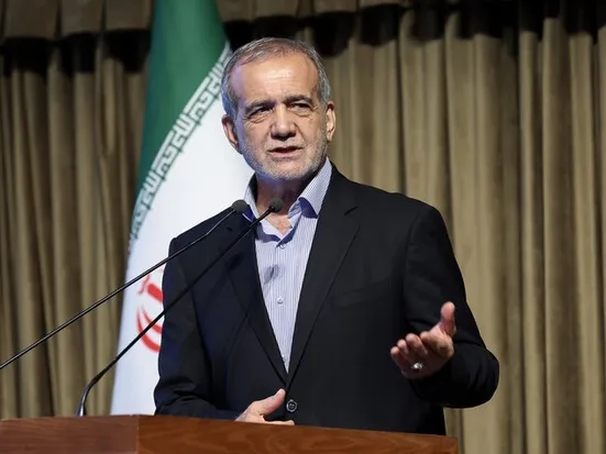 کاری نکنیم که نخبه&zwnj;ها را فراری بدهیم/ صدای بی&zwnj;صدایان باشیم