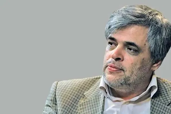 پیروی از مقام ولایت برای پایداریچی یک دکان سه نبش است که در آن نفاق می&zwnj;فروشند