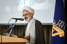 دشمن در صدد است از درون، اقتدار نظام را تضعیف کند