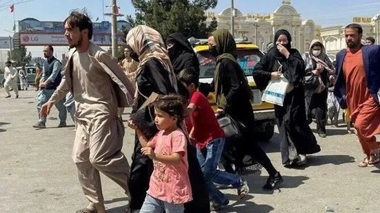 فقط به اتباع خارجی&zwnj;ای شناسنامه داده می&zwnj;شود که پدر یا مادرشان ایرانی باشند