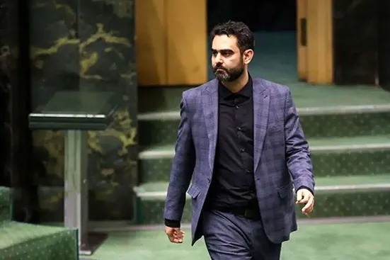 آقای ثابتی! طبق منطق شما باید خطاب به پکن و مسکو گفت: &laquo;بده بیاد!&raquo;