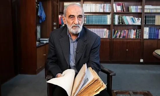 &lrm;حسین&zwnj; شریعتمداری را وزیر اقتصاد کنید تا ۴سال دیگر شاخص&zwnj;های کشورمان شبیه نروژ و سوییس شود!