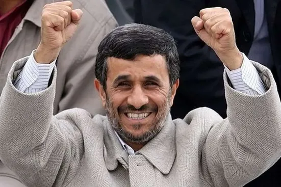 افشاگری داوری درباره بکارگیری یک عقب مانده ذهنی با عنوان وزیر در دولت احمدی&zwnj;نژاد!