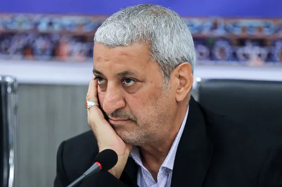 رئیس&zwnj;جمهور اعتنایی به حاشیه&zwnj;سازها نکند