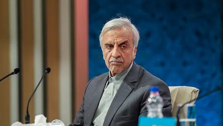 تندروها با اظهارات عجیب به منافع کشور آسیب می‌زنند/ برخی از آنان مشکلات روانی دارند
