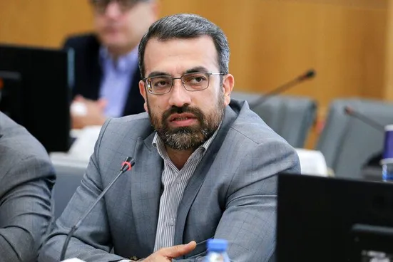 مهاجرت نخبگان؟ / نماینده مجلس: دروغ است و کار رسانه&zwnj;های ضدانقلاب!