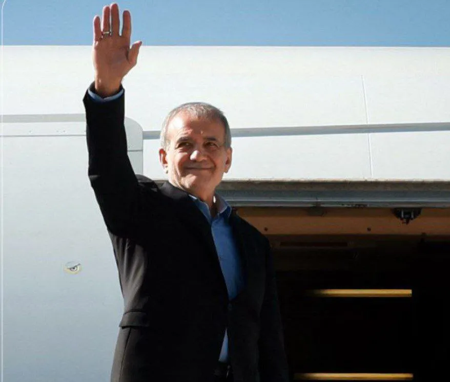 رئیس‌جمهور عازم قاهره شد