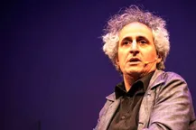 رضا پهلوی هیچی بلد نیست؛ یک آدم حسابی در بین اطرافیانش نیست؛ دل به چی خوش کنیم؟