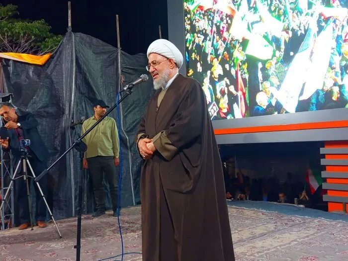 در فرآیند انتخاب آیت الله سید مجتبی خامنه‌ای، دست هدایت امام زمان را مشاهده کردیم