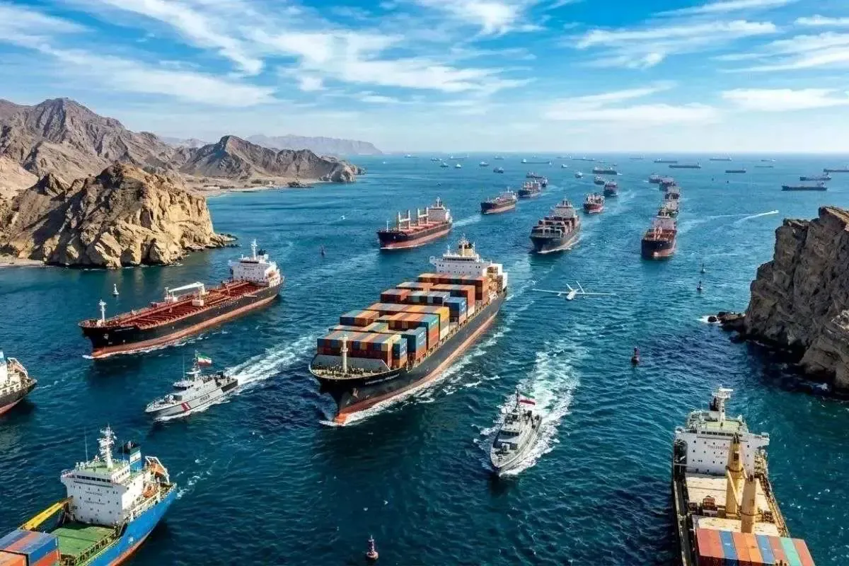 به هرگونه تلاش برای تغییر شرایط موجود در تنگه هرمز پاسخ قاطع می‌دهیم