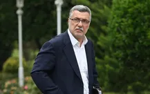 مخالفت وزیر بهداشت با افزایش بی‌پشتوانه ظرفیت پزشکی