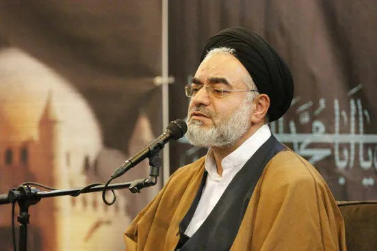 امام جمعه اصفهان: وضعیت حجاب در برخی مناطق شهر مناسب نیست؛ نباید از حرام الهی عقب&zwnj;نشینی کرد