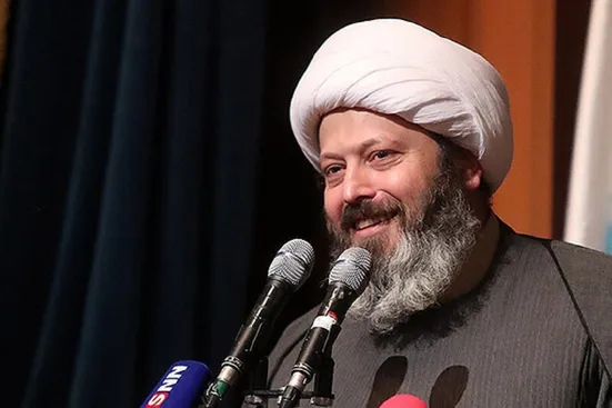 داور برنامه محفل، در عربستان سعودی دستگیر شد + فیلم