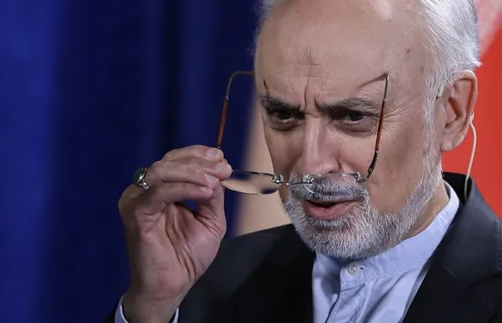 آقای جلیلی! شما از خائن جلوه دادن دیپلمات ایرانی چه سودی می&zwnj;برید؟