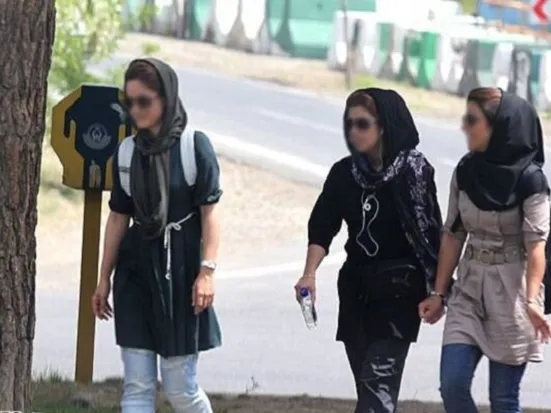 کار فرهنگی یعنی چه؟ یعنی متدینین از کلینیک ترک بی&zwnj;حجابی استقبال کردند!