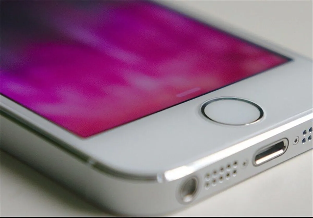 تقلب برخی شرکت‌ها در واردات تلفن همراه اپل