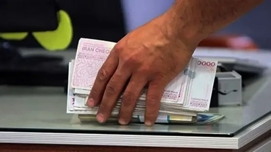 پرداخت ۲۶۷ هزار میلیارد تومان وام به نورچشمی&zwnj;های بانکی!