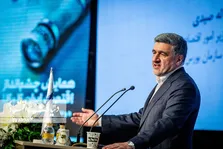 رئیس سازمان بورس خواستار عرضه شرکت‌های نفت و گاز در بازار سرمایه شد