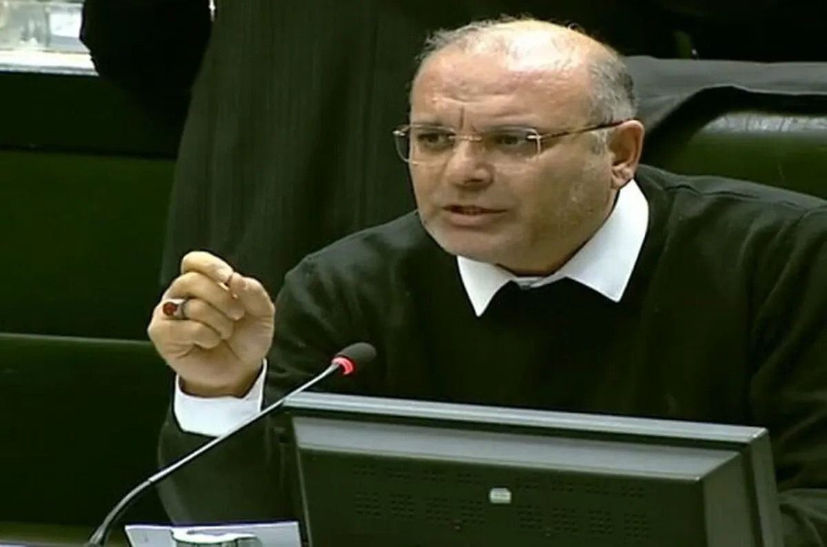 دولت چهاردهم با وجود بحران‌ها نمره قبولی می‌گیرد