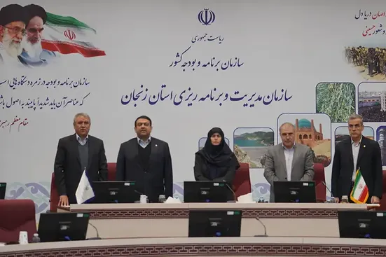 حضور مدیرعامل بانک ملی ایران در جلسه کارگروه اقتصادی، اشتغال و سرمایه&zwnj;گذاری استان زنجان/ شکل گیری سطح جدیدی از خدمات اعتباری و تفویض اختیار به استان ها