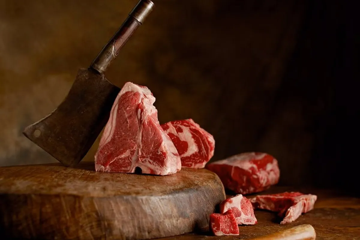 گم‌شدن قیمت واقعی گوشت در بازار/رقابتی شدن بازار با افزایش عرضه نهاده و دام