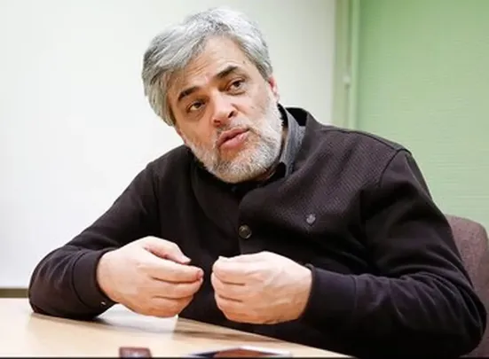 کنایه سنگین مهاجری به جلیلی و میرباقری؛ یکی با توهم رئیس&zwnj;جمهور شدن سالها زنبیل گذاشته یکی هم برای رهبر شدن در خواب، رویا دیده!