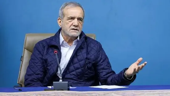 پزشکیان: در خبرها آمده که به خاطر ما کارخانه&zwnj;ها را قطع کرده&zwnj;اند و هوا تمیز شده است؛ من که می&zwnj;فهمم اینجا چند ماه در سال مشکل هوا داریم!