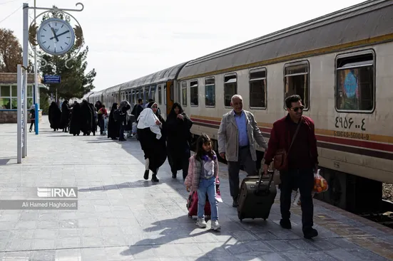 زمان پیش&zwnj;فروش بلیت قطار&zwnj;های مسافری بهمن&zwnj;ماه ۱۴۰۴ اعلام شد