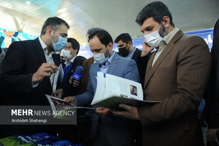 علی بهادری جهرمی، سخنگوی دولت در مراسم افتتاحیه نمایشگاه دستاوردهای شش ماهه وزارت تعاون، کار و رفاه اجتماعی حضور دارد
