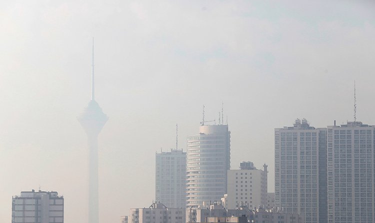 دولت رئیسی هیچ برنامه‌ای برای بازگرداندن هوای پاک به مردم ندارد