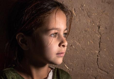 روایتی عینی از فروش دختران در افغانستان توسط خانواده‌هایشان یا باید دخترت را بفروشی یا گرسنه بمانی!