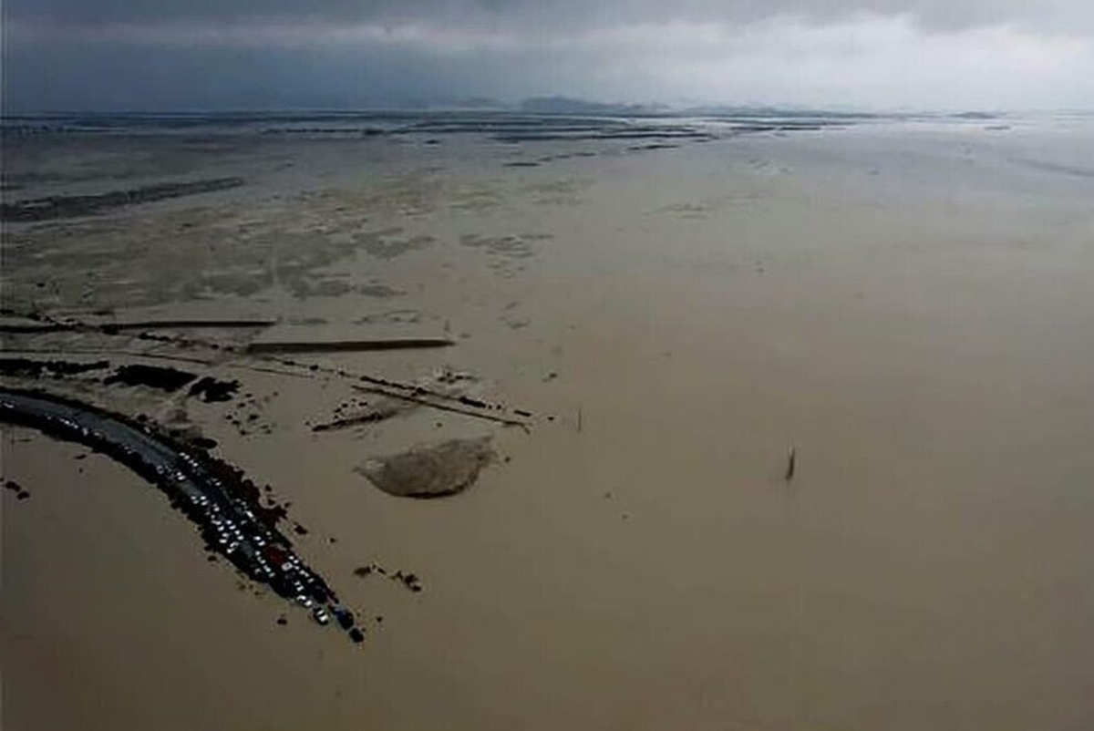 ۴۰۰ روستا در حادثه سیل استان سیستان و بلوچستان به زیر آب رفت!